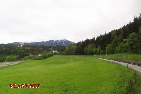 Stubaitalbahn po výjezdu z Innsbrucku © Jiří Mazal, 7.5.2017