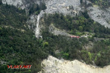 Mittenwaldbahn, počáteční úsek u Martinswand © Jiří Mazal, 8.5.2017