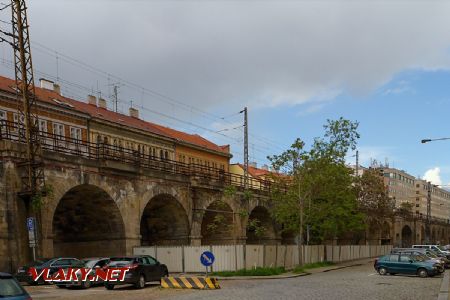 15.05.2017 - Praha-Karlín: Negrelliho viadukt, stavební ohrada © Jiří Řechka