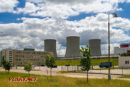 17.6.2017 - Jaderná elektrárna Temelín: pohled na chladící věže © Jiří Řechka