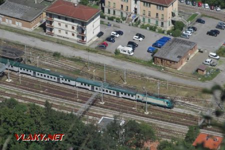 Como: E.464 se soupravou VPR na San Giovanni, 23. 8. 2016 © Libor Peltan