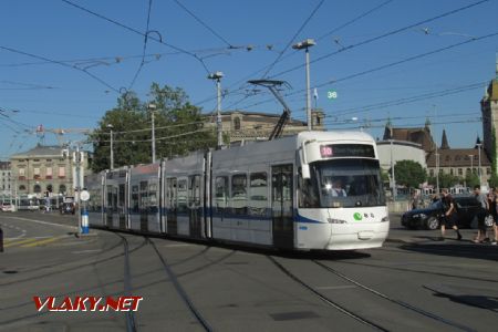 Zürich: novější tramvaje se už ale nespojují, 24. 8. 2016 © Libor Peltan
