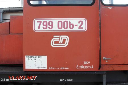 04.09.2006 - PS Hradec Králové: lokomotiva 799.006-2 - označení a nápisy © PhDr. Zbyněk Zlinský