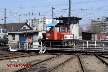 08.04.2006 - DPOV Přerov: 799.022-9 na točně a 140.087-7 © PhDr. Zbyněk Zlinský