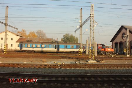 04.11.2015 - Olomouc hl.n.: nahlédnutí do depa - 460.075-5, 799.035-1 a 714.207-8 (foto z R 886) © PhDr. Zbyněk Zlinský