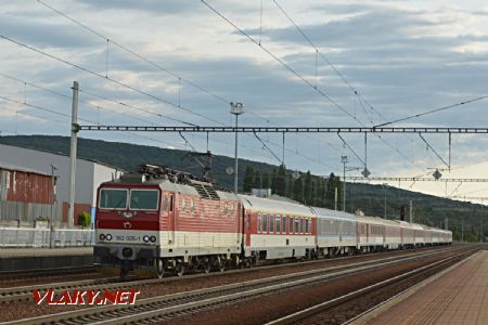 19.8.2017 - Bratislava-Rača: 362 005-1 na čele RR 16702 Inovec © Ondrej Krajňák