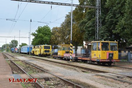 19.8.2017 - Šaľa: Odstavené stroje © Ondrej Krajňák