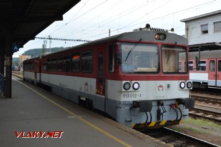 19.8.2017 - Zvolen: Bageta 913 012-1/813 012-2 ako Os 7337 do Banskej Bystrice © Ondrej Krajňák