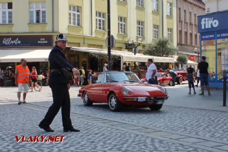 26.08.2017 - Hradec Králové, Masarykovo nám.: kabriolet Alfa Romeo © PhDr. Zbyněk Zlinský
