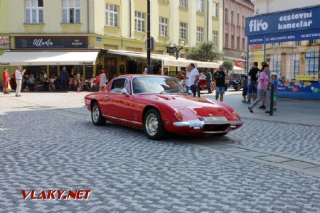 26.08.2017 - Hradec Králové, Masarykovo nám.: Lotus Elan z roku 1970 © PhDr. Zbyněk Zlinský