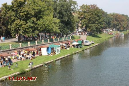 26.08.2017 - Hradec Králové, Tyršův most: sekce modelů a přístaviště © PhDr. Zbyněk Zlinský