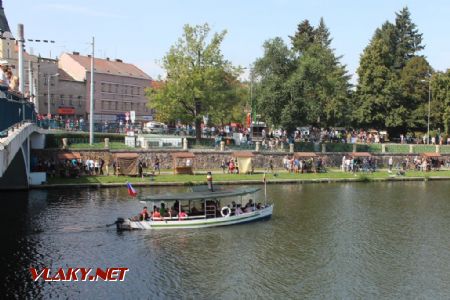 26.08.2017 - Hradec Králové, Tyršův most: parník ''Primátor Ulrich'' © PhDr. Zbyněk Zlinský