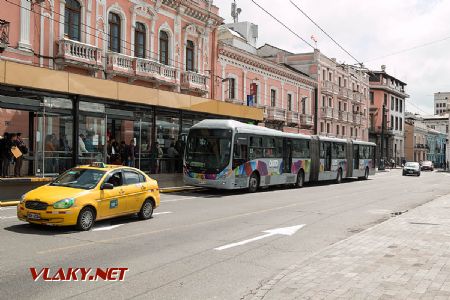 2017 – MHD Quito, vozidlá pre vyvýšené nástupištia, Ekvádor © Tomáš Votava