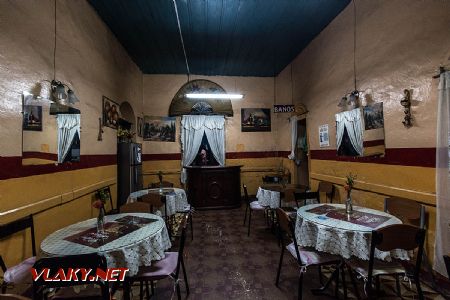 2017 – Reštaurácia v Alausí, podáva sa tu Jedlo. Jedno, Ekvádor © Tomáš Votava