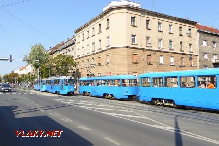 Naspäť v Záhrebe počas cesty na stanicu stretávam aj električky ČKD Tatra. 2016 © Marek Rychnavský. 