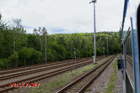 12.8.2017 - Kostelec u Heřmanova Městce: předávací kolejiště Státních hmotných rezerv © Jiří Řechka