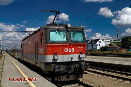 14.8.2017 - Znojmo: 1144.069/86-33.104 © Jiří Řechka