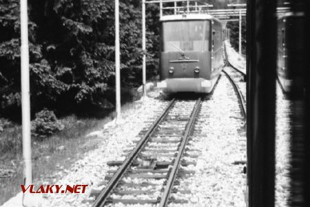 06.1972 - Hrebienok - Starý Smokovec, vagón od Carozzeria Varese zachytený na polceste © Juraj Földes
