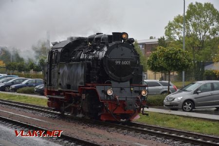 Quedlinburg, lokomotiva HSB 99.6001 objíždí soupravu; 2.10.2017 © Pavel Stejskal