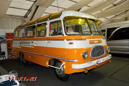 21.11.2017 - Praha, Výstaviště: levé křídlo Průmyslového paláce, autobusová historie - Robur © Jiří Řechka