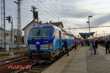 22.11.2017 - Planá u Mariánských Lázní: 193.295-3 a zvláštní vlak pro novináře © Jiří Řechka