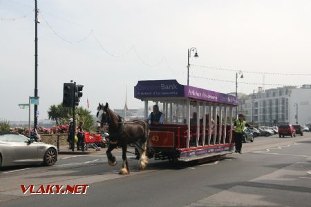 22.08.2017 - ostrov Man, Douglas, u Sea Terminal, 43 - náš spoj zastavuje © Michal Fichna