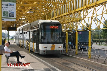 28.08.2017 - Belgie, De Panne station, 6335 - přestupní terminál © Michal Fichna