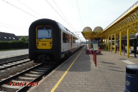 28.08.2017 - Belgie, De Panne station, 535 - přestupní terminál © Michal Fichna