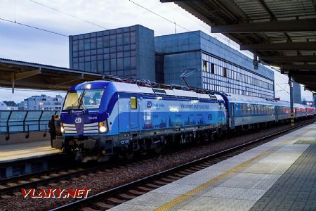 20.11.2017 - Praha-Holešovice: 193.295, Ex 537, první Vectron v barvách ČD na lince do Českých Budějovic © Jiří Řechka