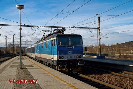 09.12.2017 - Praha-Holešovice: 371.004, EC 171, asi jeden z posledních výkonů do Drážďan © Jiří Řechka