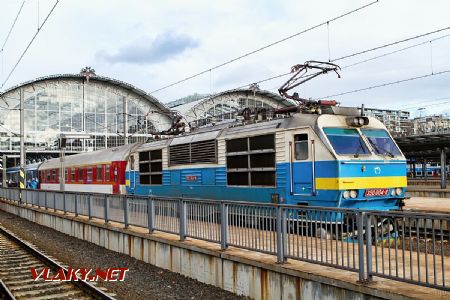 09.12.2017 - Praha hl.n.: 350.004, Ex 220 © Jiří Řechka