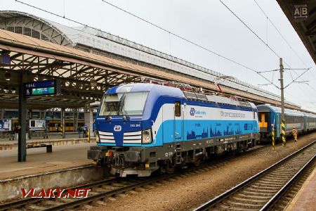 10.12.2017 - Praha hl.n.: 193.291 odstupuje od EC 173 © Jiří Řechka