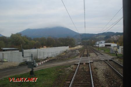 ... v mieste nového podjazdu, Považská Bystrica, 1.11.2017 © Kamil Korecz