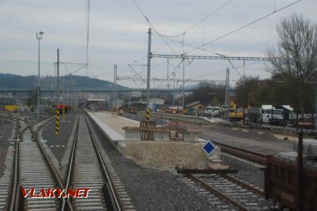 Prvé nástupište sa už črtá, Považská Bystrica, 1.11.2017 © Kamil Korecz