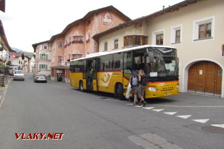 15.07.2017 – Sta. Maria Val Müstair: z autobusu Setra jsme vystoupili přímo do vozovky © Dominik Havel