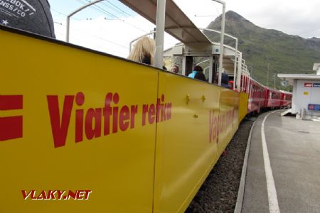 15.07.2017 – Berninabahn: bočnice vyhlídkového vozu © Dominik Havel
