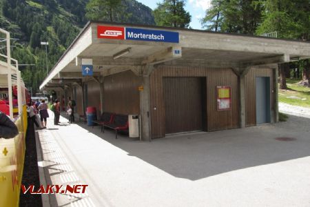 15.07.2017 – Berninabahn: trvanlivá architektura stanice Morteratsch © Dominik Havel