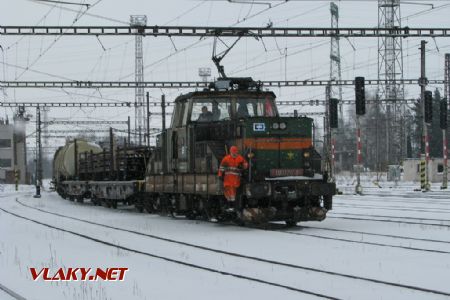 15.02.2009 - Česká Třebová: 111.026-1 při posunu © PhDr. Zbyněk Zlinský