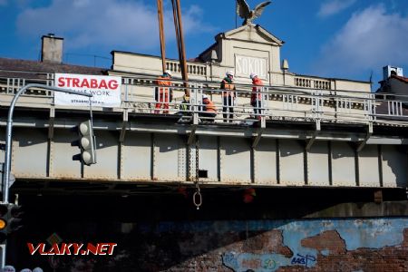 16.2.2018 - Praha-Karlín: začíná uvazování © Jiří Řechka