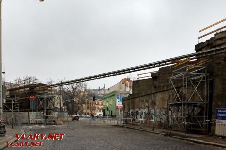 17.2.2018 - Praha-Karlín: dočasná rampa pro kabel vysokého napětí © Jiří Řechka