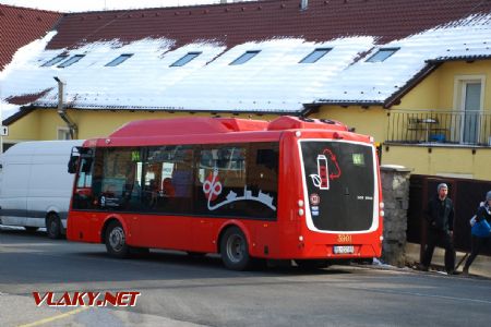 Prevádzku na novej skúšobnej linke zabezpečuje elektrobus, zast. Koliba, 24.2.2018 © Kamil Korecz
