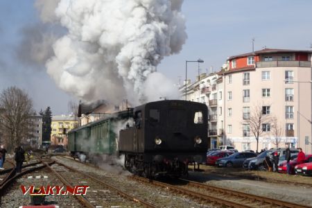 Olomouc-Nová Ulice, lokomotiva 314.303 odjíždí směrem k olomouckému hlavnímu nádraží, 3.3.2018 © Jiří Mazal
