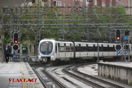 Amara-Donostia, příjezd Euskotrenu, 25.03.2018 © Libor Peltan