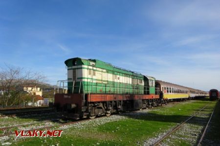 Shkodër, odstavená lokomotiva T669.1048, 3.4.2018 © Jiří Mazal