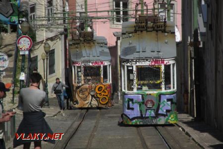 Lisabon, elevador da Glória 26. 3. 2018 © Libor Peltan