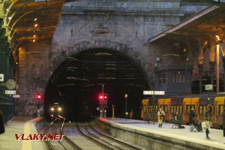 Porto, zhlaví stanice São Bento 30. 3. 2018 © Tomáš Pokorný