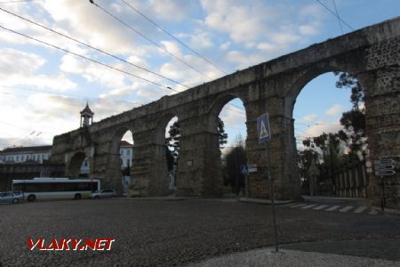 Coimbra, akvadukt a polomtrvá trolejbusová křižovatka 29. 3. 2018 © Libor Peltan