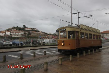 Porto, Belga na nábřeží 30. 3. 2018 © Libor Peltan