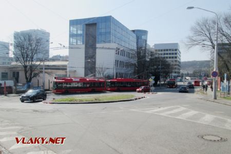 24.03.2018 - Bratislava, konečná zastávka MHD nazvaná ŽST Železná studienka © Juraj Földes