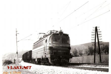 240.098-4 (S499.0098) – Trenčín – Opatová nad Váhom, 10.5.1988 © Libor Hrubý